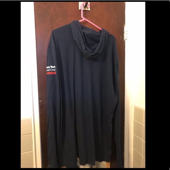 ❌SOLD❌ Exclusive New York Blood Center Donor Tee 🩸 - Picture 4 of 4